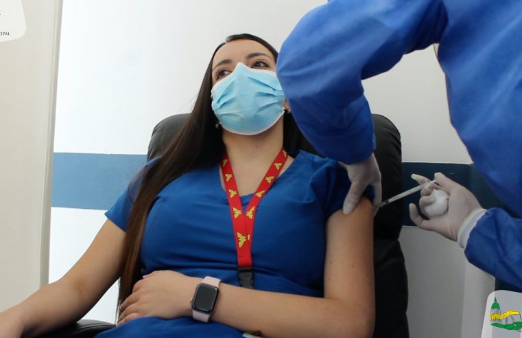 Cundinamarca inicia vacunación a empleados públicos y gestores sociales