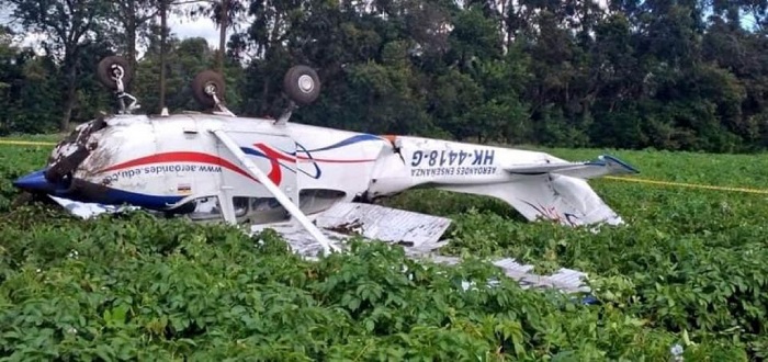 Accidente aéreo entre Tenjo y Subachoque. Los dos tripulantes salieron ilesos. (+Imágenes)