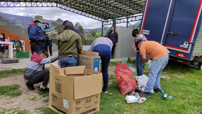 Durante EcoTrueque, recogen tres toneladas de material reciclable en Cogua