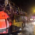 Incendian bus de transporte público en la vía Zipaquirá - Cogua