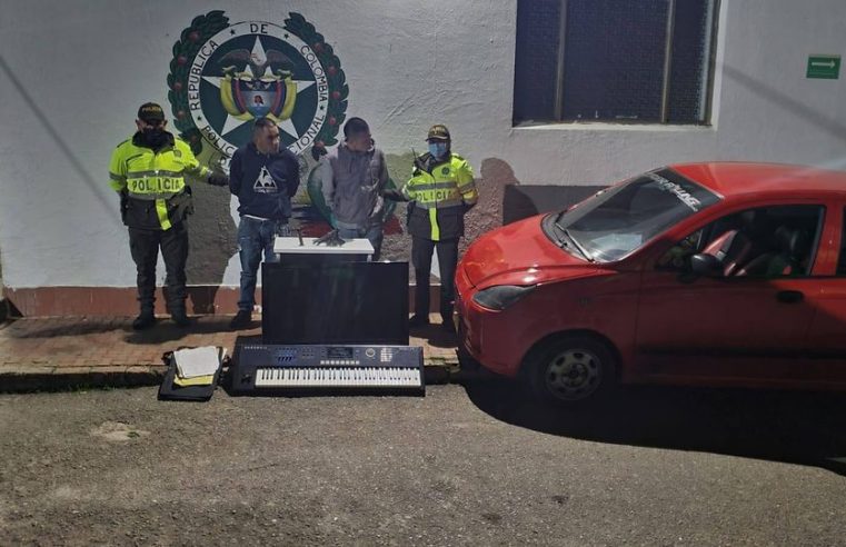 Zipaquirá: La policía detuvo a dos presuntos apartamenteros, otro sujeto se dio a la fuga