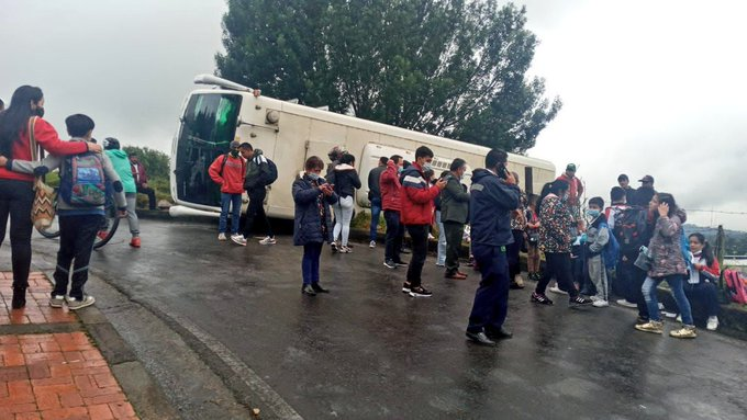 Tocancipá: Bus se accidenta con 30 niños que transportaba