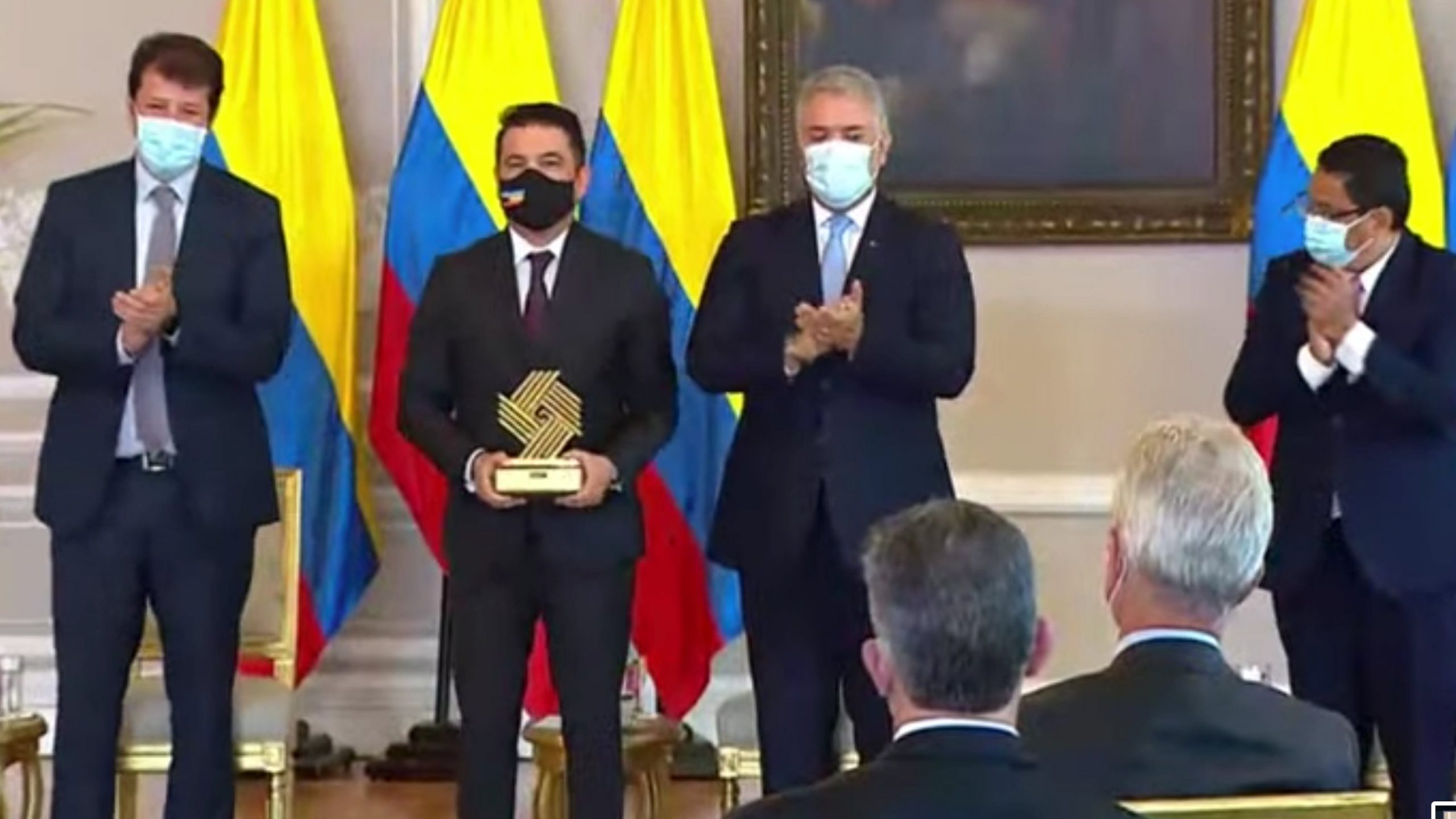El Gobernador de Cundinamarca recibió el Premio Nacional Alta Gerencia