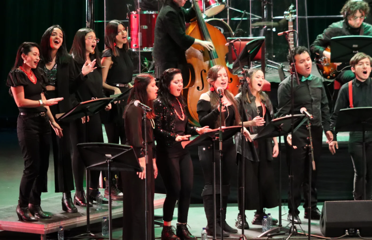 La Fundación Nacional Batuta y el Centro Nacional de las Artes presentan el concierto Coro de los cien: Batuta le canta a Latinoamérica