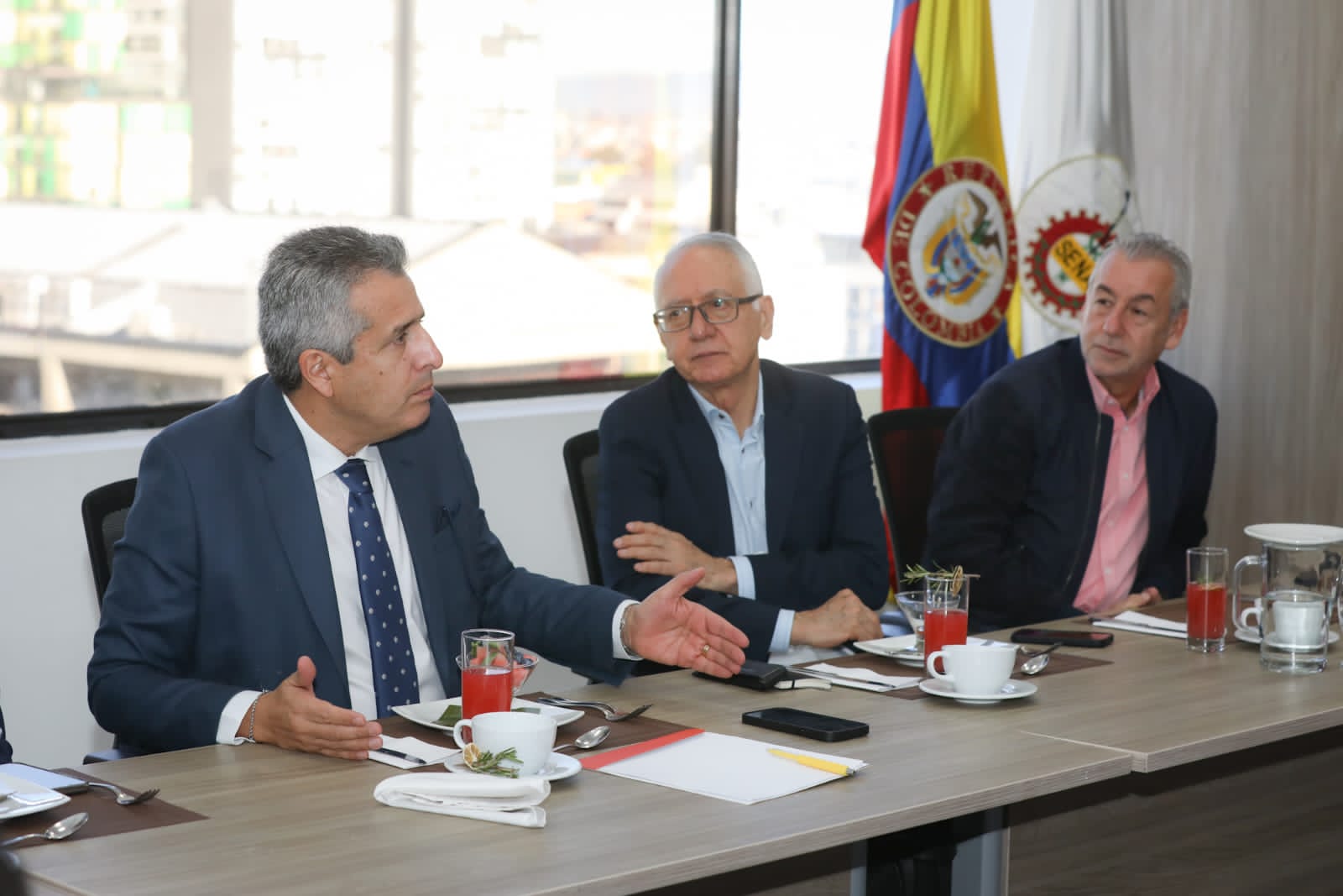 Alianza Estratégica entre MinSalud, MinInterior y SENA para Recuperar Puestos de Salud en Zonas Remotas de Colombia