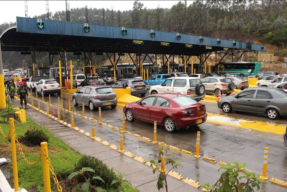 Éxito en el Plan Retorno: Más de 900 Mil Vehículos Ingresaron a Bogotá tras el Puente de Reyes