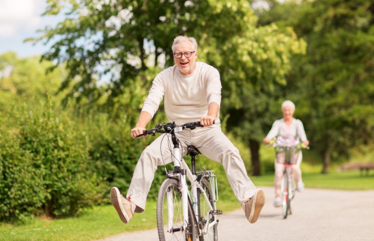 Ciclismo para Adultos Mayores: Consejos y Beneficios