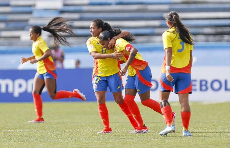 Tensión en el Sudamericano Femenino Sub-20: Colombia, Brasil y Argentina Buscan el Trofeo