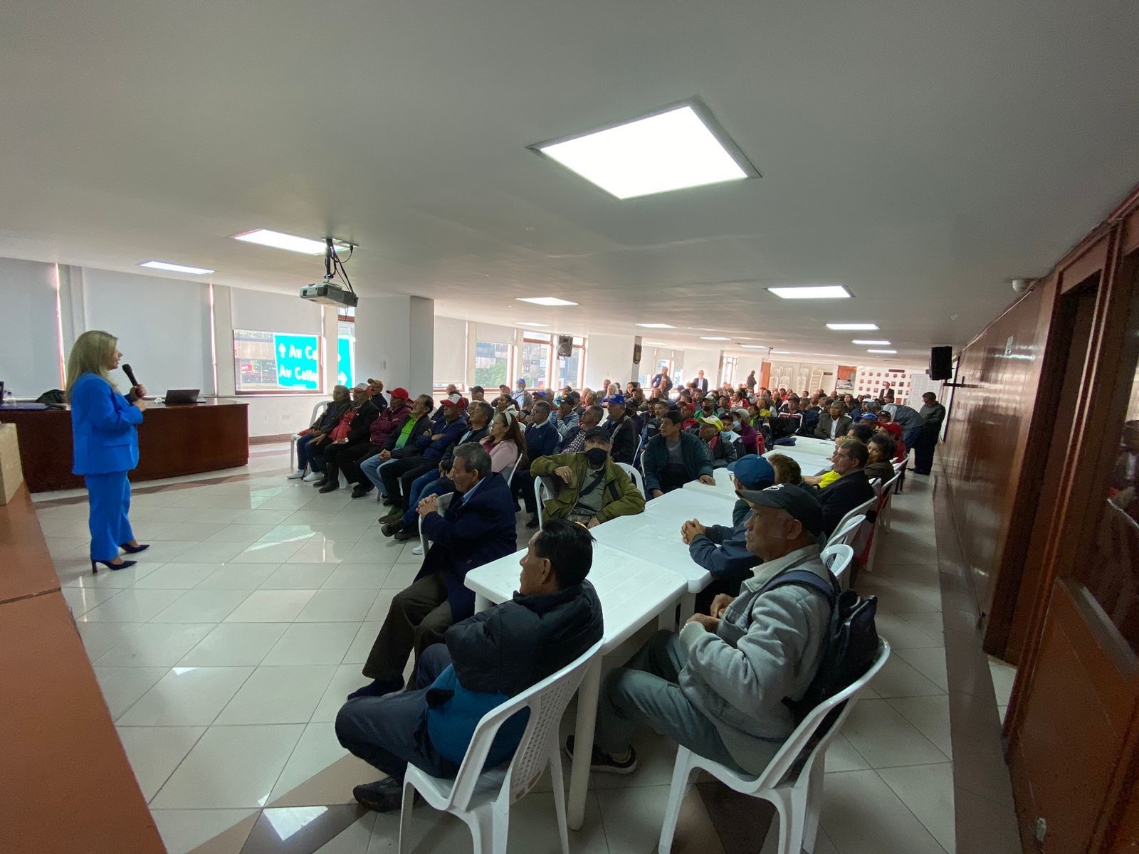 Impulsando la Prosperidad: Lotería de Cundinamarca Presenta su Estrategia de Mercadeo 2024 a Loteros de Bogotá