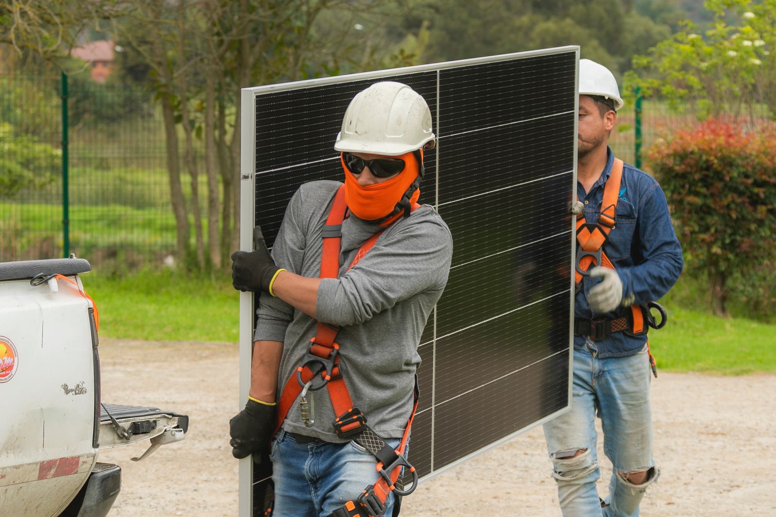 Avanza la Transición Energética en Cundinamarca: Instalación de Paneles Solares en Instituciones Educativas