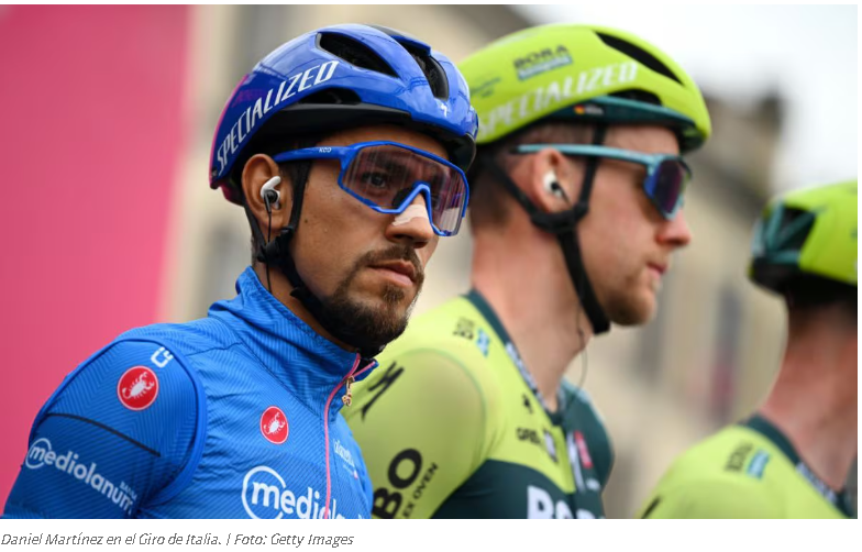 Daniel Martínez Avanza y Einer Rubio Retrocede: Agitación en la Clasificación del Giro de Italia