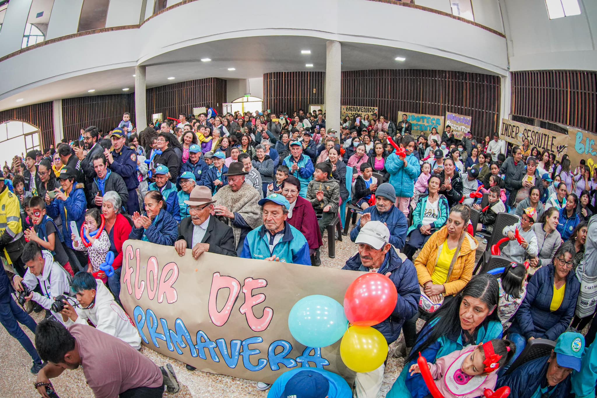 Avances y Compromisos en Sesquilé: Infraestructura y Desarrollo Social