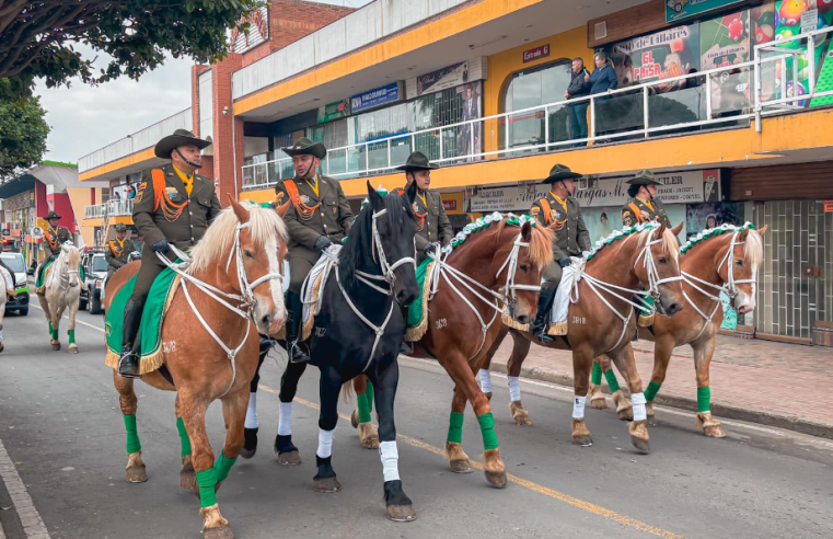 Conmemoración del Sacrificio de los Mártires Zipaquireños: Un Desfile Inolvidable