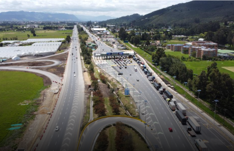 Desafíos y soluciones para la desconexión vial de Bogotá: Expertos analizan el futuro de la infraestructura regional