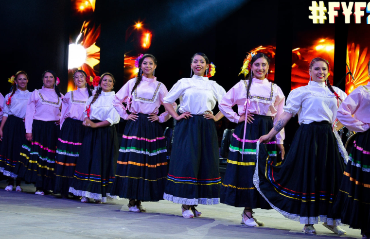 Candidatas Deslumbran al Público de Cota con su Muestra Folclórica de Tradición Cundinamarquesa