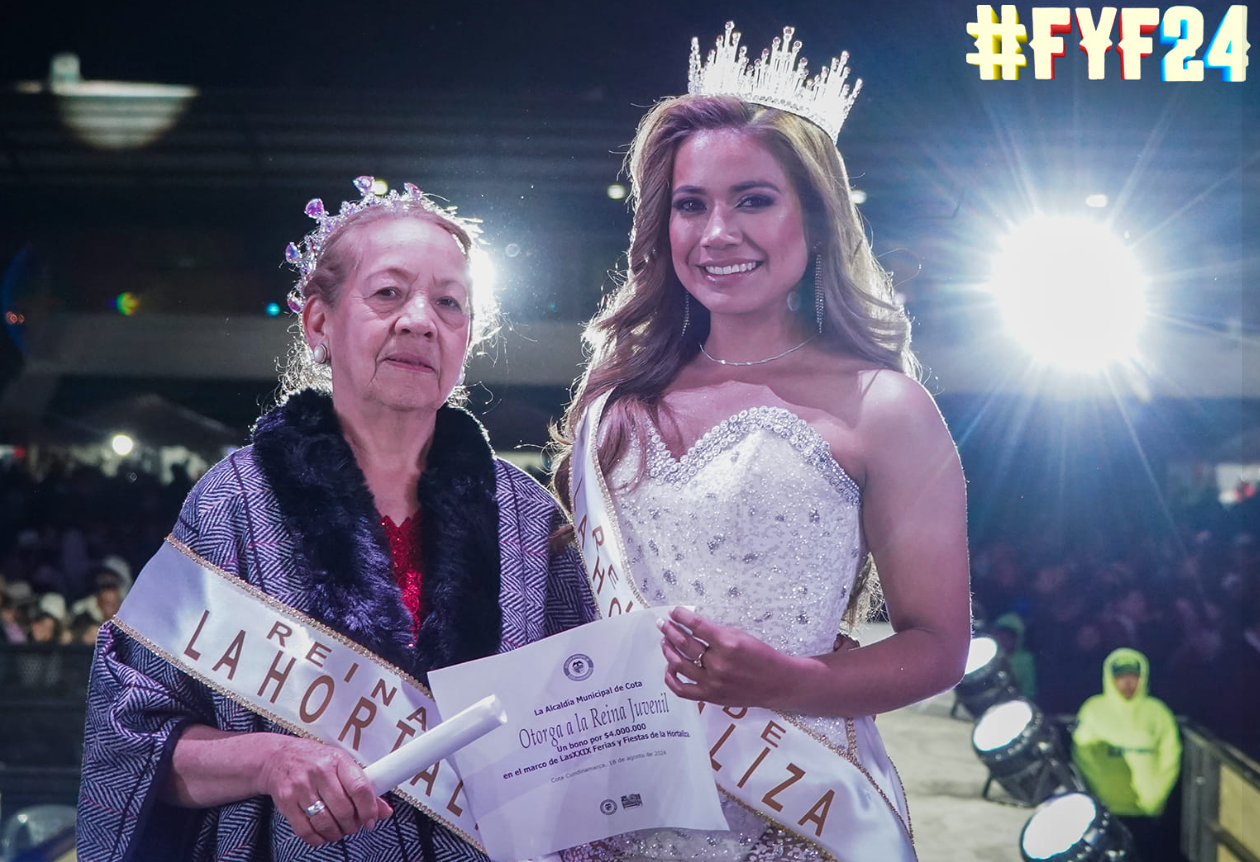 Miryam Valentín y Lorena Valentina García Coronadas como Reinas de la Hortaliza en las Ferias y Fiestas 2024