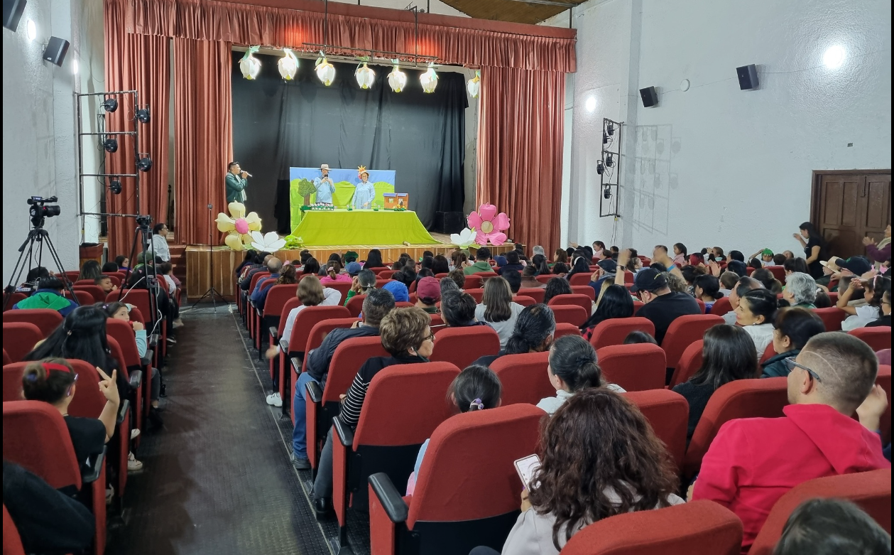 El Festival del Rodamonte Encanta a las Familias con “El Baúl de la Fantasía”