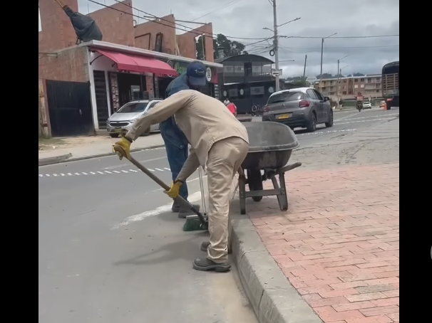 Jornada de Aseo en el Anillo Vial de Verganzo en Preparación para el Festival de la Colombianidad