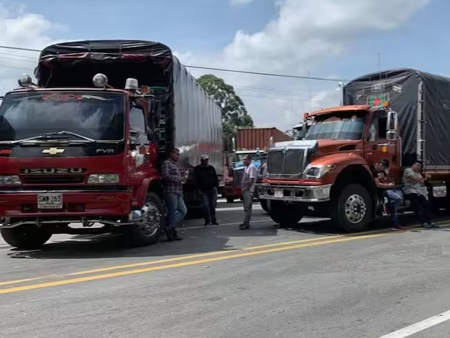 Asociación de Transportadores de Carga Liviana Convoca a Paro Indefinido en Colombia