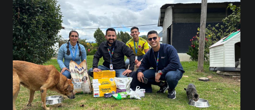 Outlet Arauco Sopó realiza donación para los perros del hogar de paso El Carrizalito