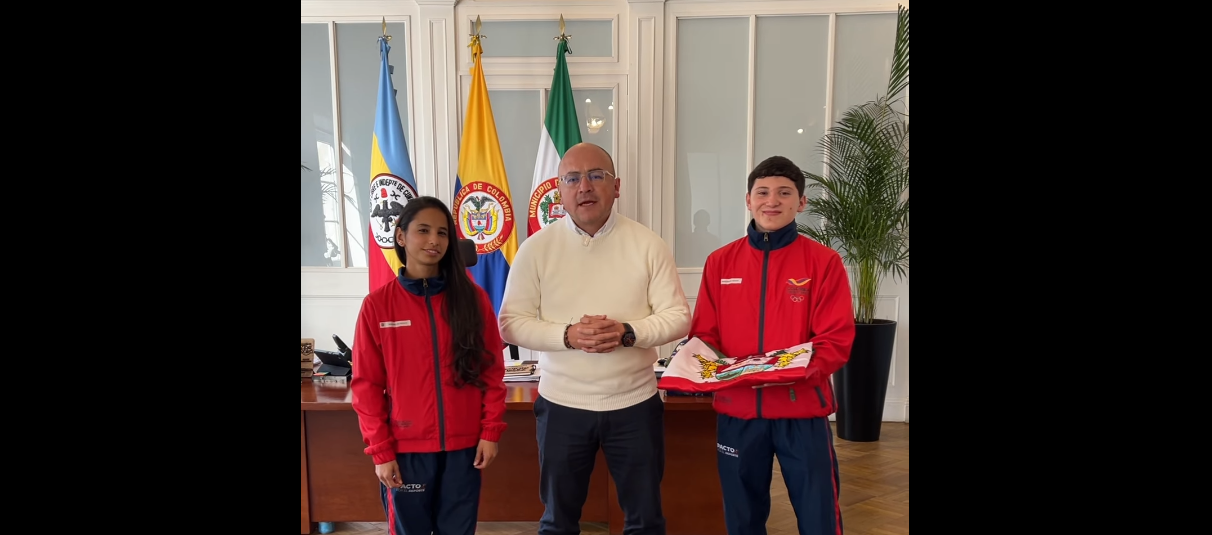 Zipaquirá entrega bandera a campeón suramericano de gimnasia aeróbica para representar en mundial en Italia + Video