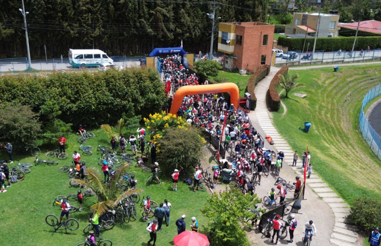 Cogua celebra el paso de “Pedaleando por Cundinamarca” con éxito deportivo y turístico