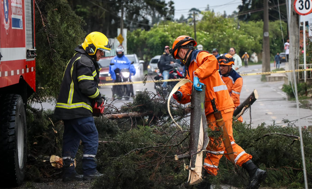 Restablecen la movilidad en vía Guaymaral gracias a intervención de autoridades en Chía