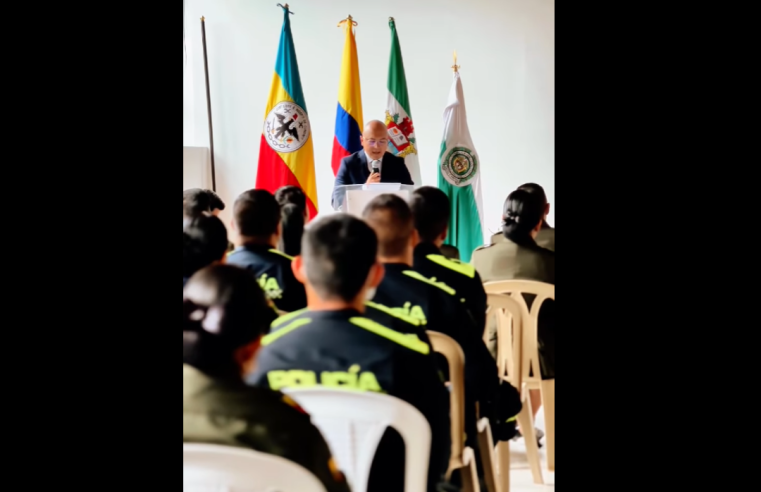 Zipaquirá rinde homenaje a la Policía Nacional en su 133º aniversario + Video