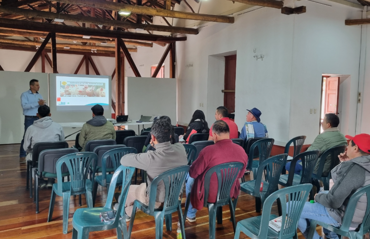 Capacitación gratuita en porcicultura impulsa el desarrollo productivo en Cogua