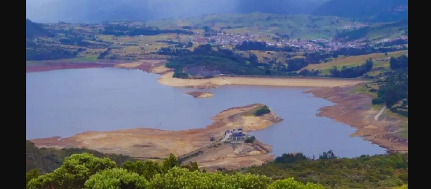 Aumentan niveles en los embalses del Sistema Chingaza, pero riesgo de racionamiento sigue latente