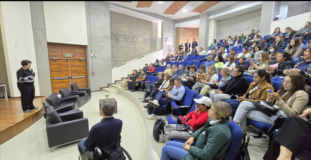 Emprendedoras de Tenjo Destacan en el Evento de Cierre de la Escuela de Liderazgo Ciudadano