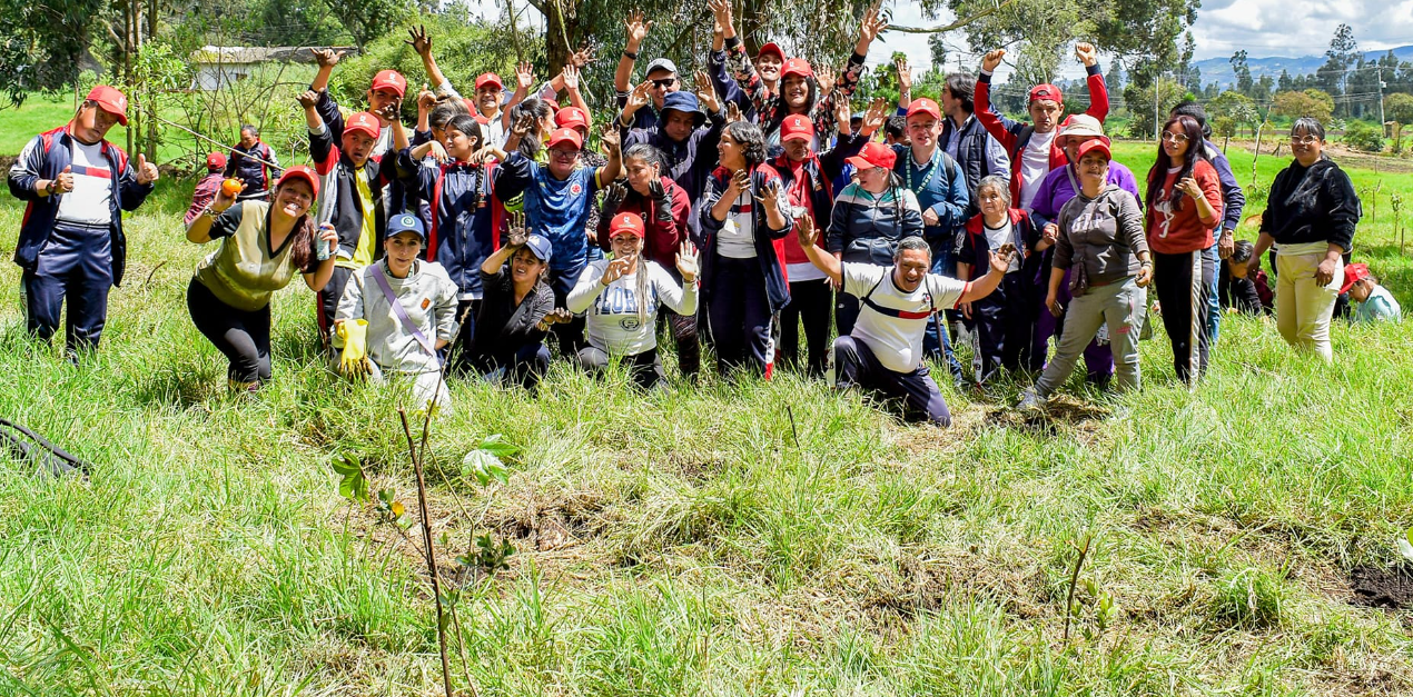 Centro Renacer promueve la inclusión con jornada de siembra de árboles