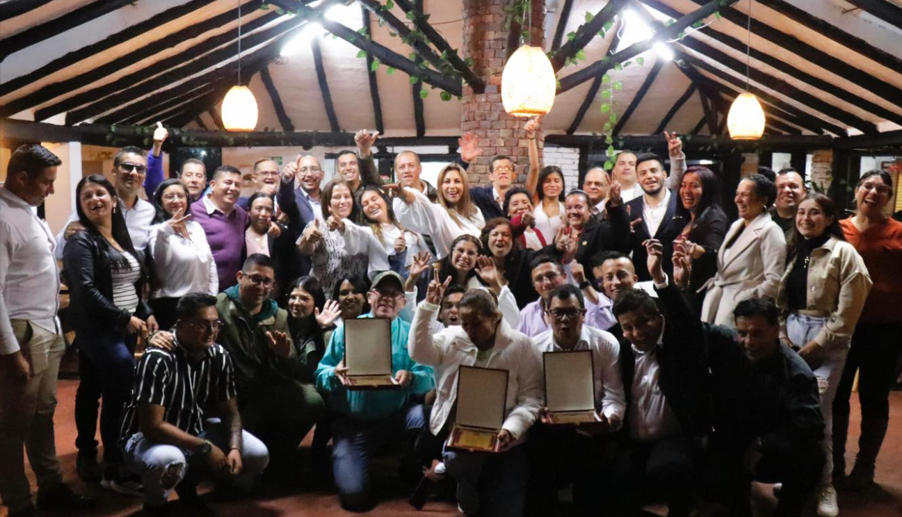 Reconocimiento a los organismos de socorro por su invaluable labor en Sopó