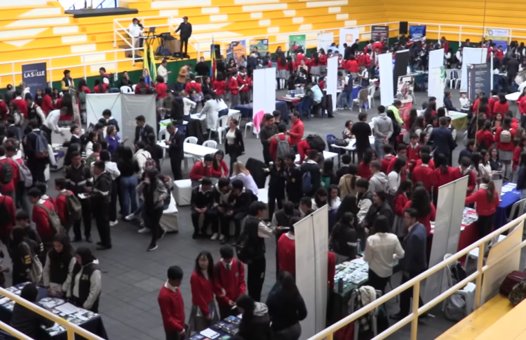 Tocancipá impulsa el futuro profesional de sus jóvenes con la Feria Universitaria 2024 + Video