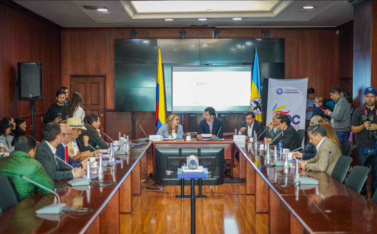 Convenio entre la CAR y las Empresas Públicas de Cundinamarca para mejorar el saneamiento en la cuenca del río Bogotá