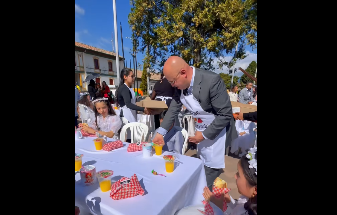 Nemocón celebra la Primera Comunión de más de 100 niños en un gesto de unión y fe + Video