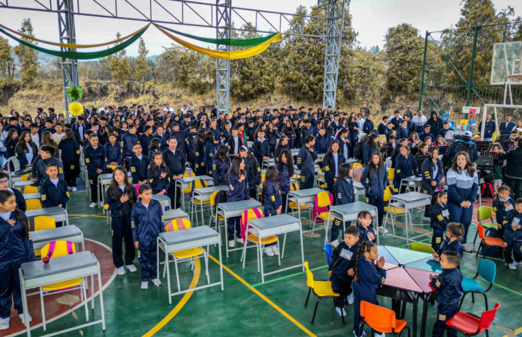 Inicia el |Año Escolar| 2025 en la IED Ricardo González con programas para fortalecer la |educación| en Subachoque