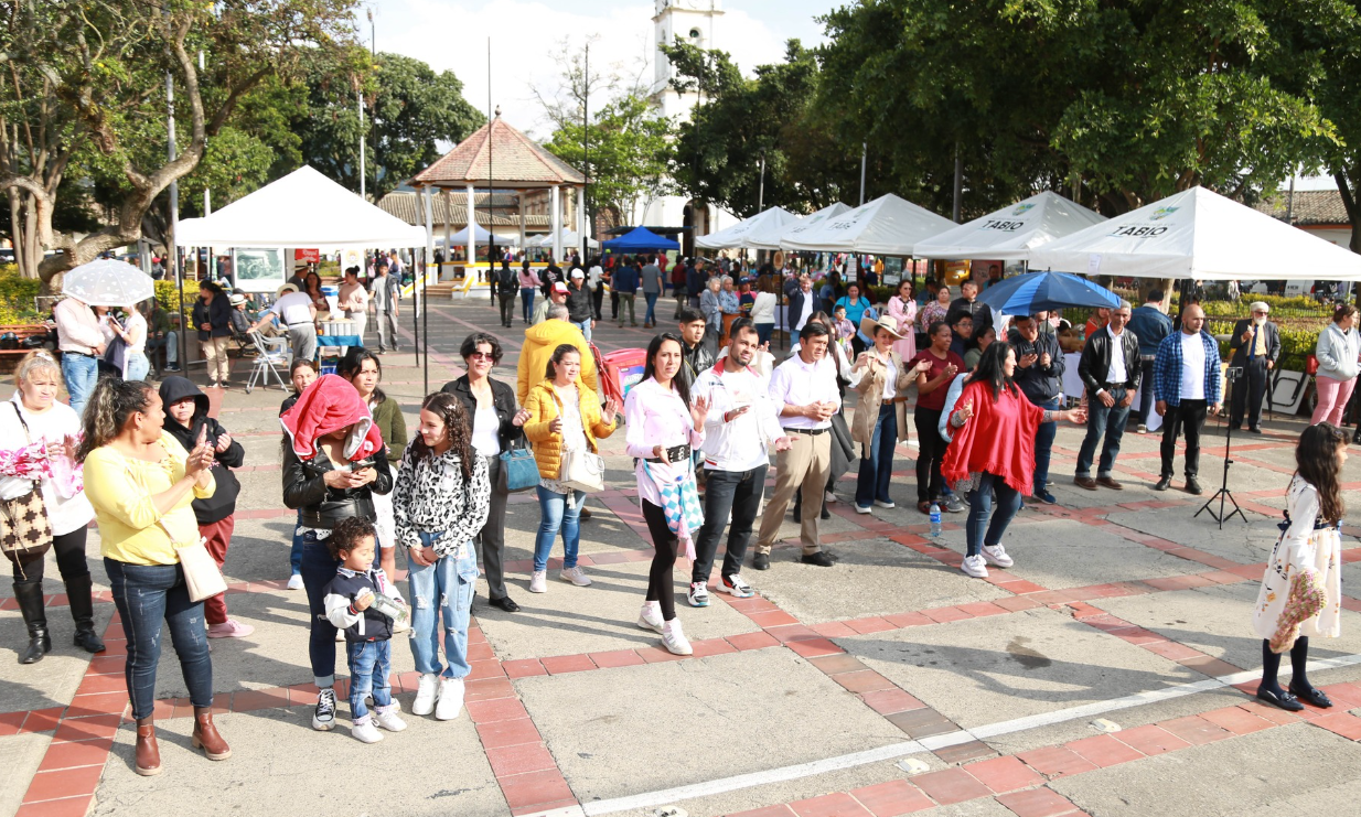 |Tabio| se une en oración por la armonía interconfesional