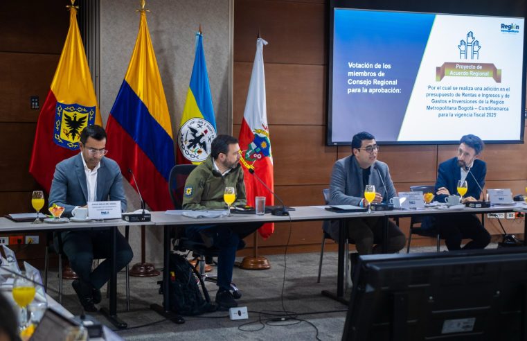 |Cundinamarca| refuerza su compromiso con el |medio ambiente| y la movilidad regional en el Consejo Regional de la |Región Metropolitana|