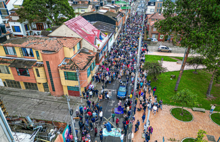 |Sopó| vivió con devoción el tradicional |Viacrucis| por el casco urbano