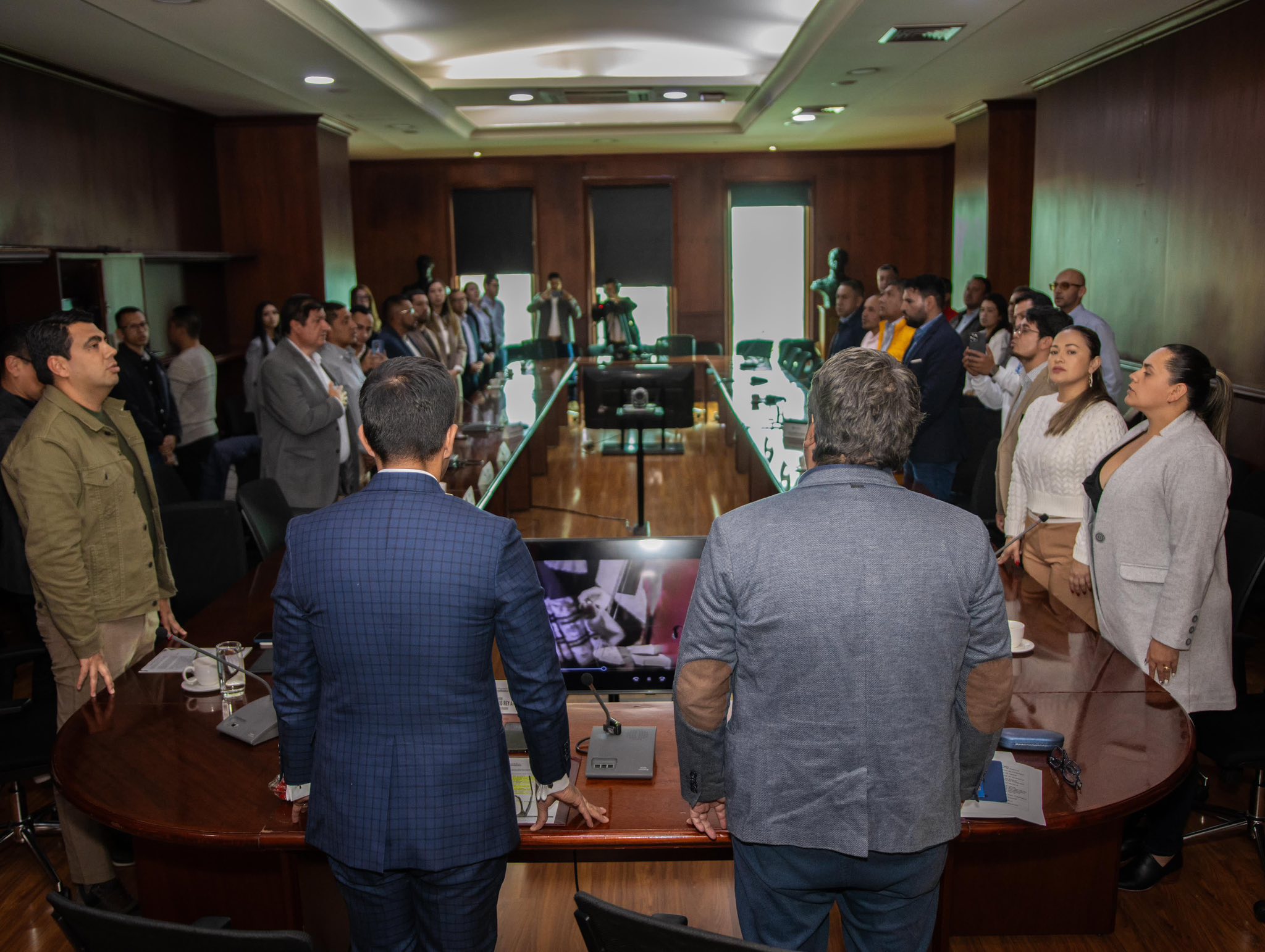 Más de 1.500 |viviendas| serán mejoradas en 16 municipios de |Cundinamarca| con inversión de $19.000 millones