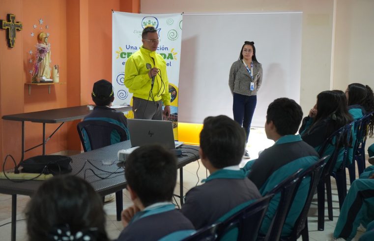 Estudiantes de |Tocancipá| reciben orientación sobre |ciberseguridad| en la Escuela Sol Naciente
