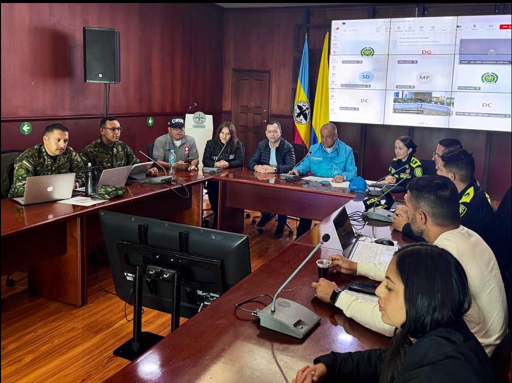 Autoridades de |Cundinamarca| monitorean movilizaciones del |1° de mayo| desde el Puesto de Mando Unificado