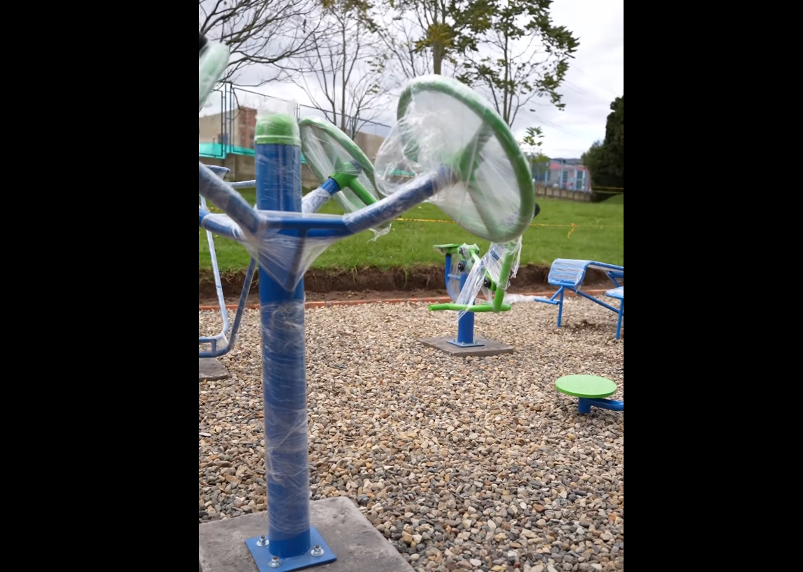 Nuevo |parque biosaludable| en el Complejo Deportivo fortalece el bienestar en el municipio de |Cogua| + Video