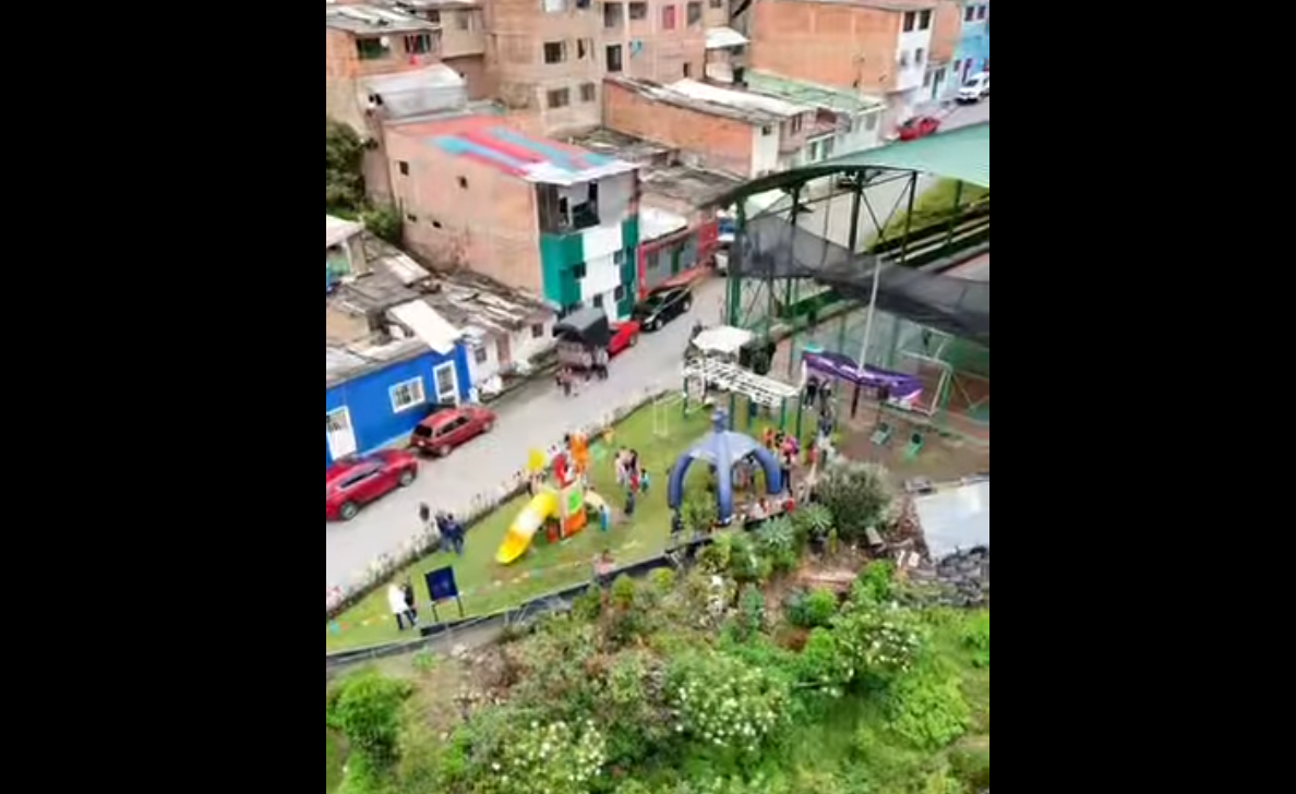 Nuevo parque infantil transforma el barrio Bolívar 83 en |Zipaquirá| + Video