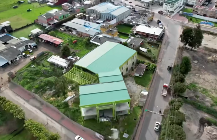 Administración de |Tenjo| informa sobre suspensión de obra del |Centro de Acopio| + Video