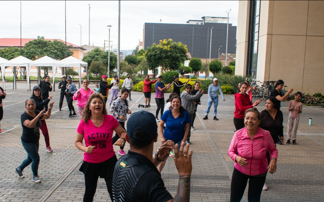 |Cajicá| se mueve con alegría: éxito total de los Aeróbicos al Parque y Aeróbicos a tu Barrio