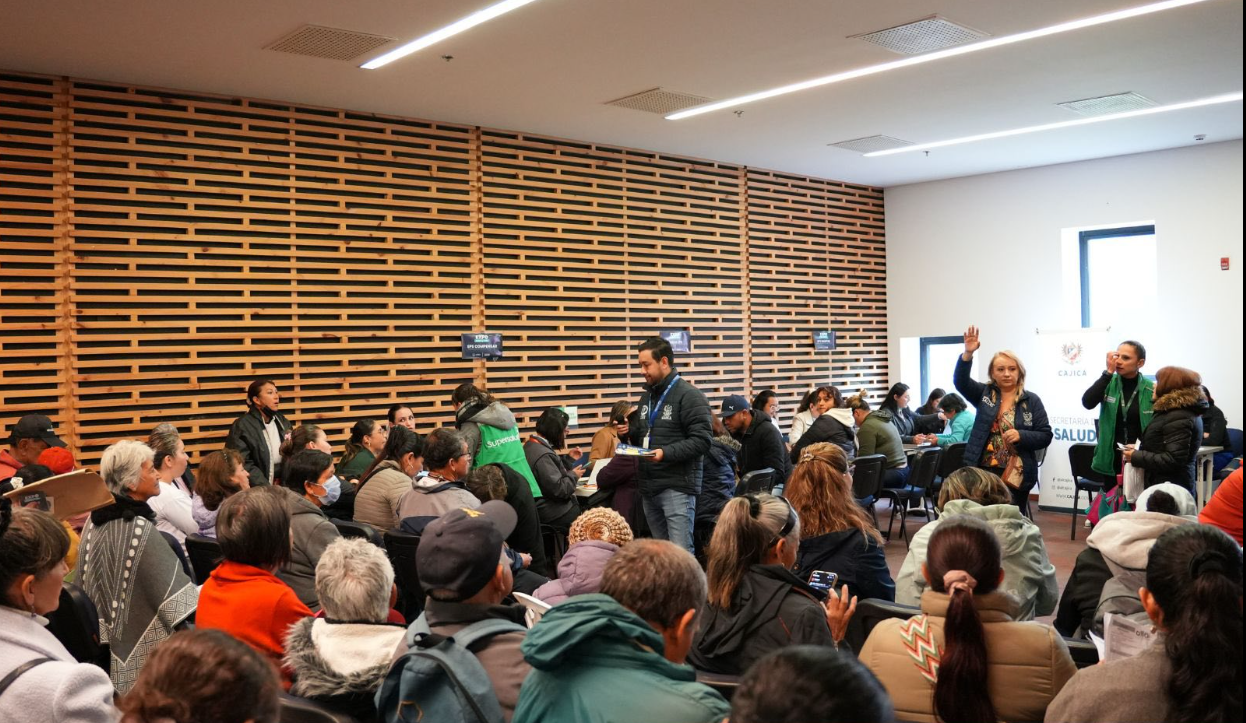 Gran participación en la Primera |Feria de Aseguramiento y Servicios de Salud| 2025 en |Cajicá|