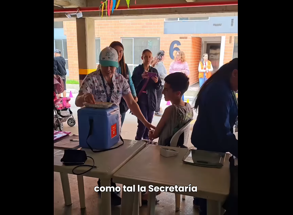 Programa |‘Viajando y Construyendo’| lleva oferta institucional a las comunidades de |Zipaquirá|+ Video