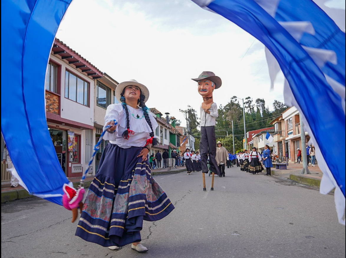 |Sopó| conmemoró sus 372 años con un desfile lleno de historia, color y sentido patrio